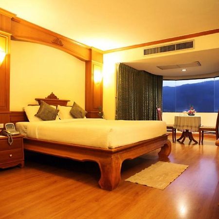 Hotel Furama Čiang Mai Exteriér fotografie