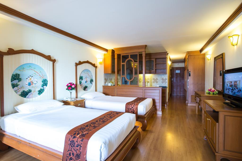 Hotel Furama Čiang Mai Exteriér fotografie
