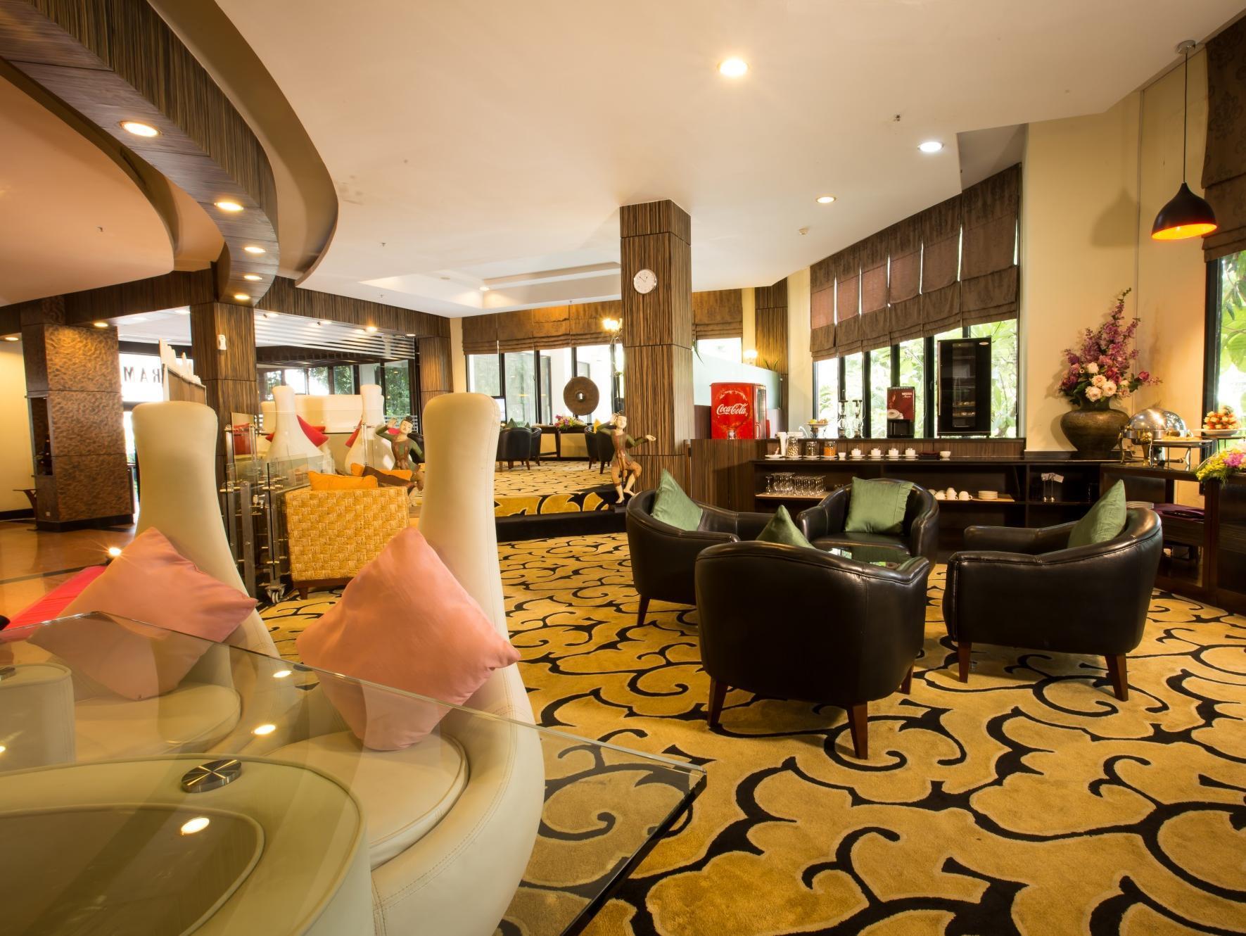 Hotel Furama Čiang Mai Exteriér fotografie